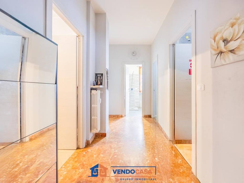 Appartamento a Centallo in Viale Stazione, 9 - Foto 3