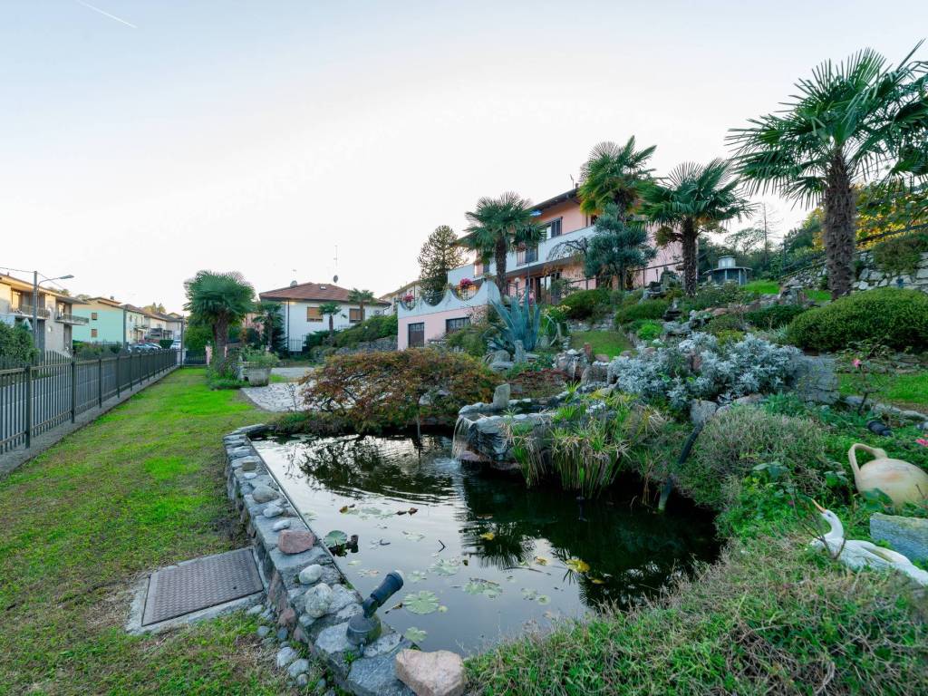 Villa a Besozzo in Via Guglielmo Marconi, 19 - Foto 5