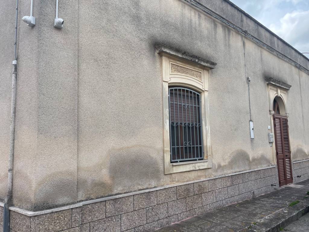 Appartamento a San donaci in Via Giuseppe Giusti, 8 - Foto 2