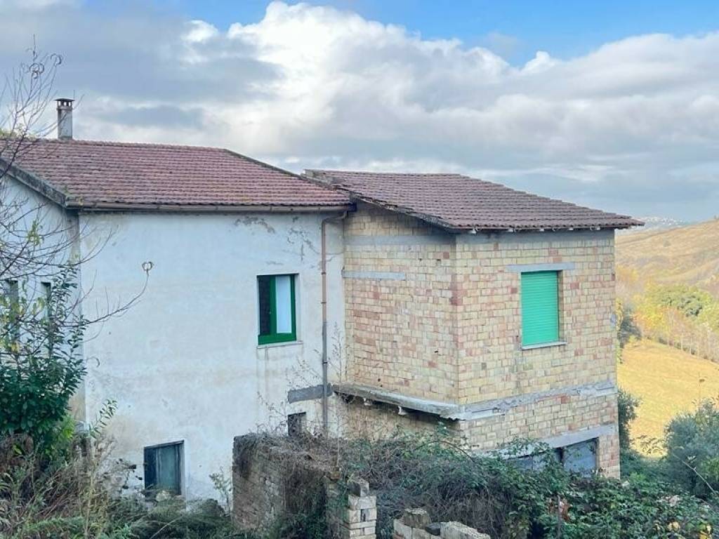 Casa indipendente a Falerone in Strada bore - Foto 3