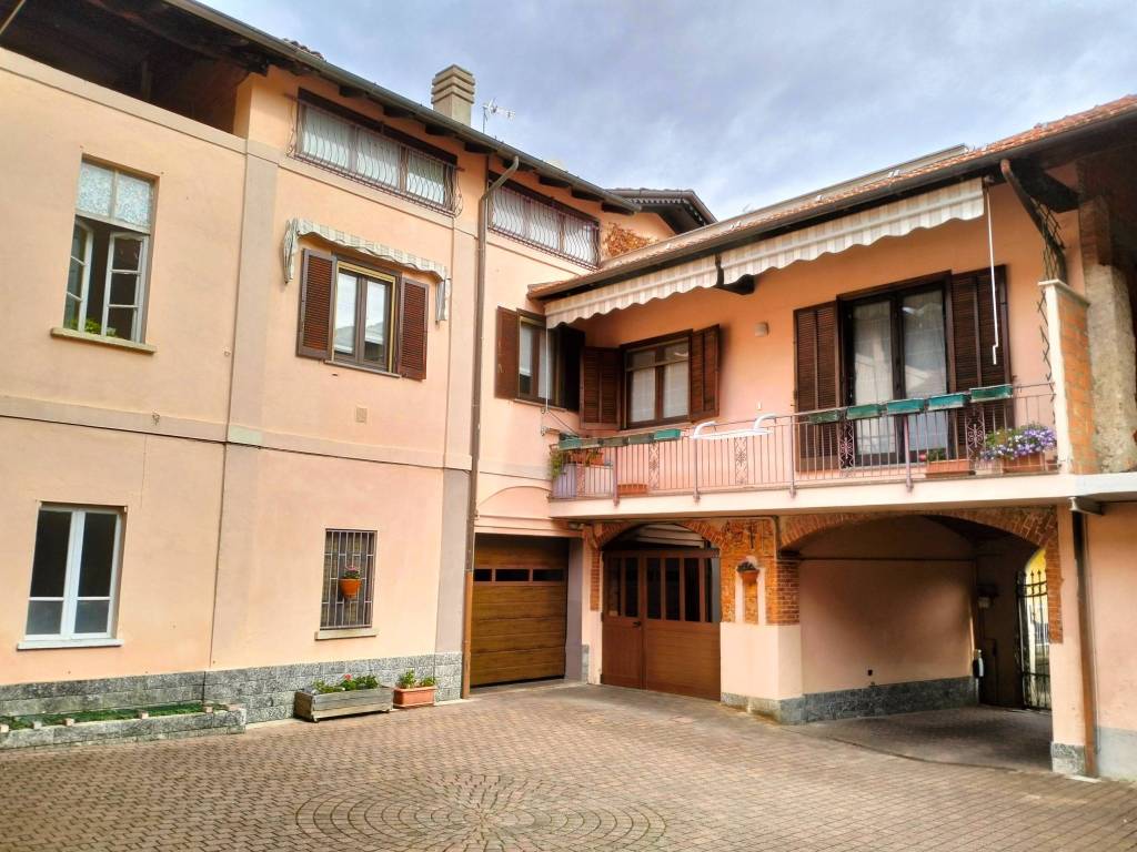 Villa a Borgomanero in Via Don Luigi Godio - Foto 5