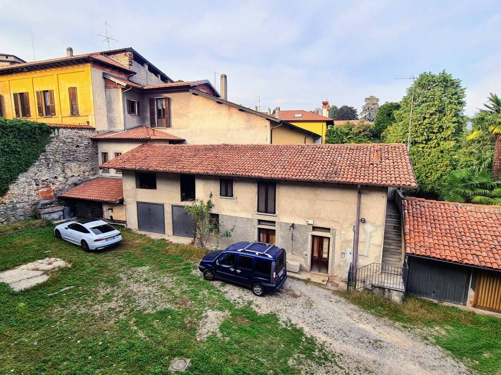 Palazzo / stabile a Besozzo in Via adamoli, 11 - Foto 5