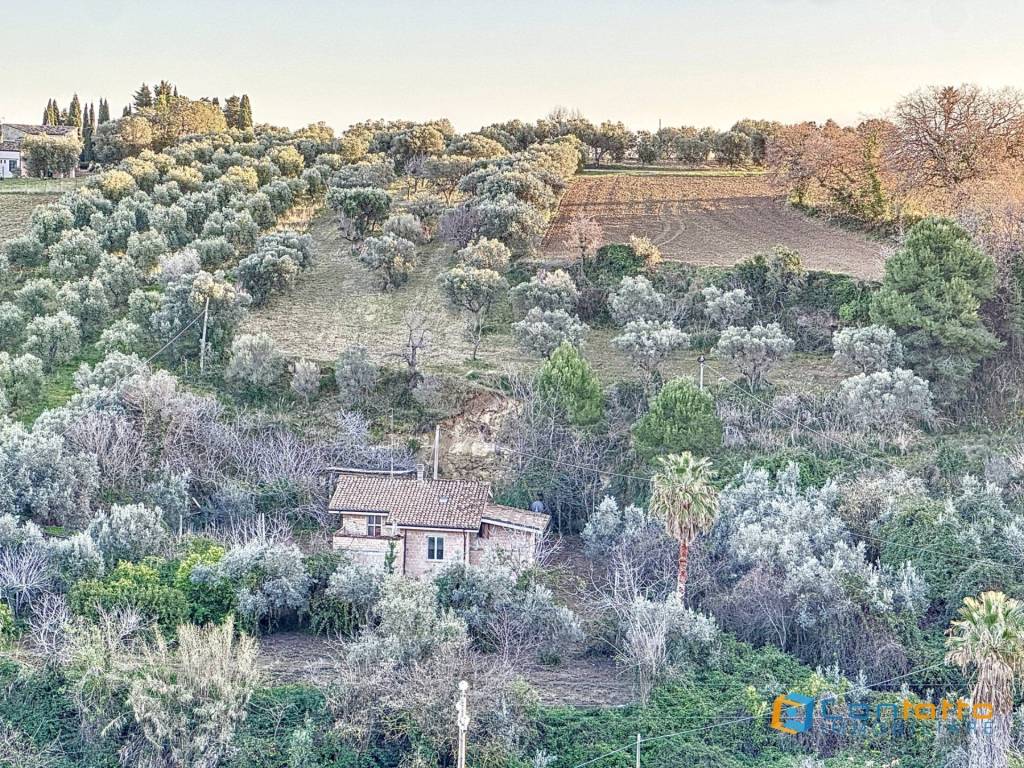 Casa indipendente a Cupra marittima in CONTRADA SANT'ANDREA, 126 - Foto 3