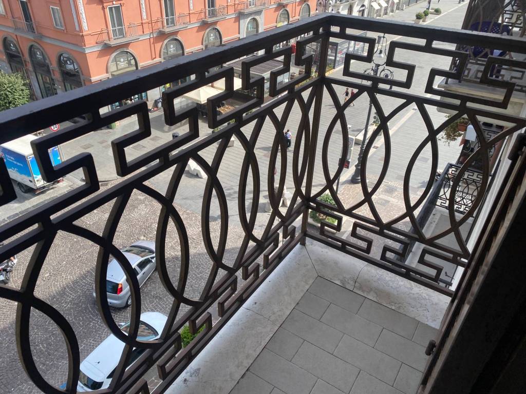 Appartamento a Avellino in Corso Vittorio Emanuele, 249 - Foto 2