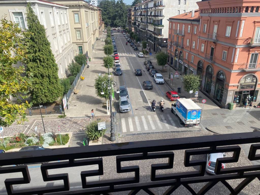 Appartamento a Avellino in Corso Vittorio Emanuele, 249 - Foto 5