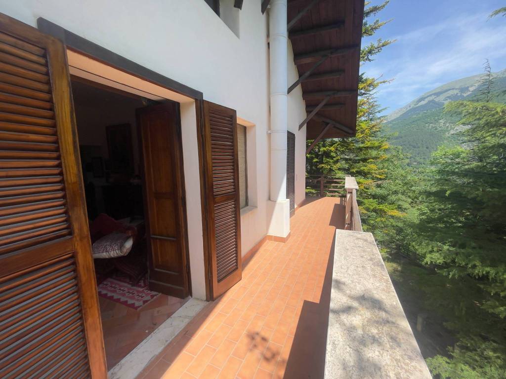 Villa a Scanno in Viale della Pineta - Foto 2