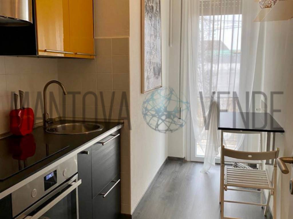 Appartamento a Mantova in Via Lorenzo Gandolfo - Foto 2