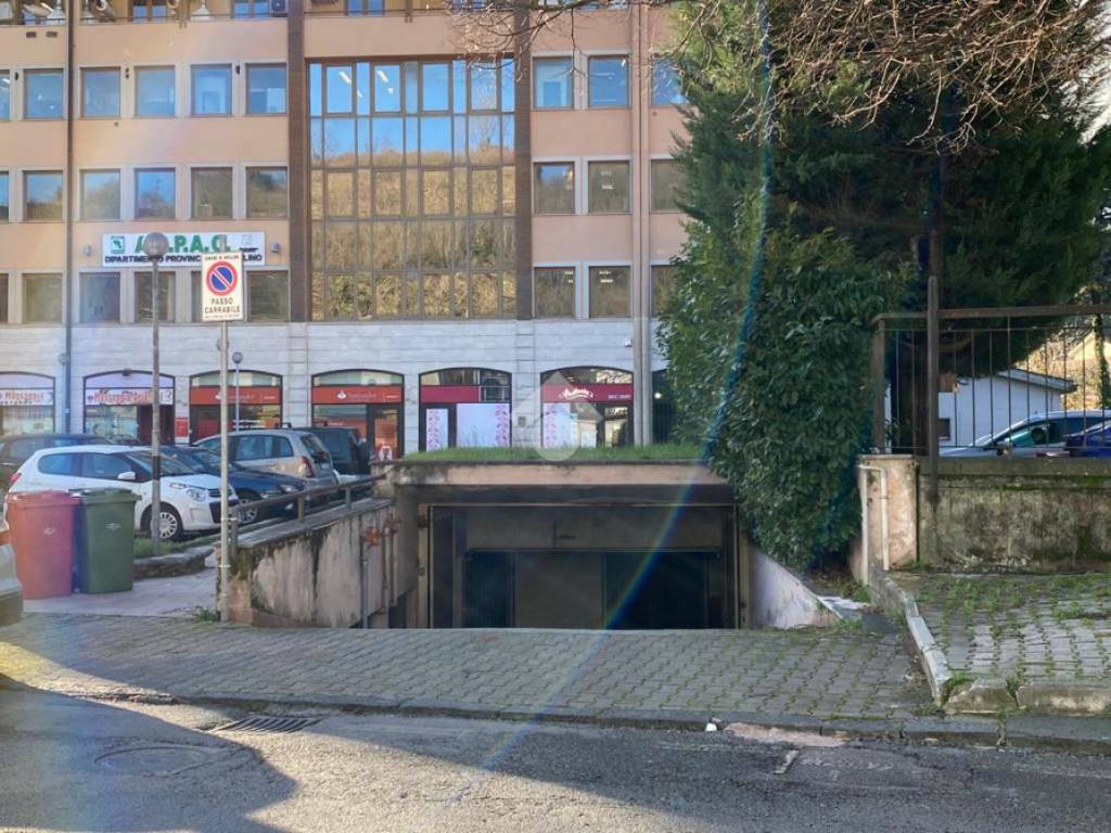 Box / garage a Avellino in Via Circumvallazione, 186 - Foto 2