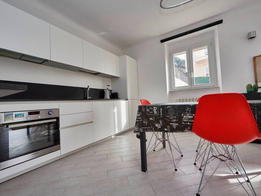 Appartamento a Celle ligure in Via Lagorio - Foto 5