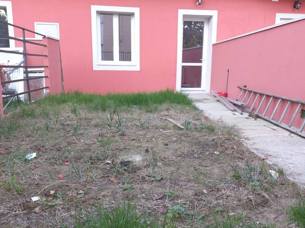 Casa indipendente a Alessandria in Via Belloni 18-20 - Foto 3