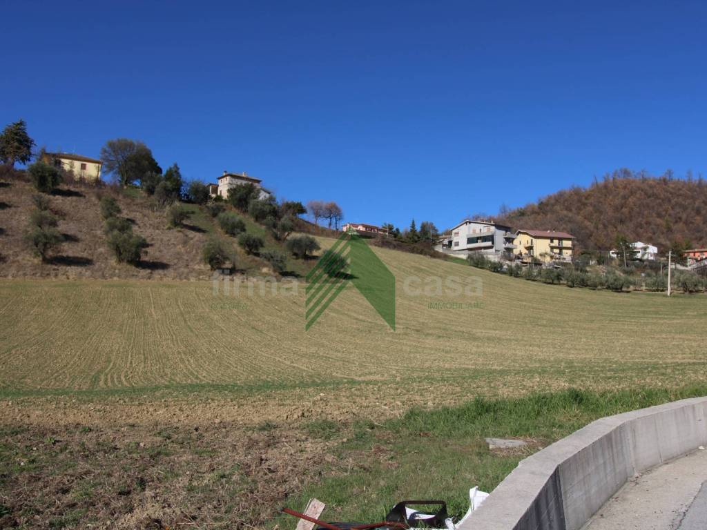 Terreno a Teramo in Strada Provinciale per Torricella-Sicura - Foto 2
