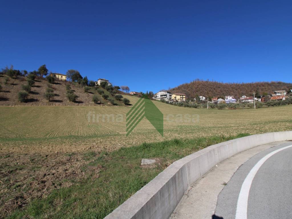 Terreno a Teramo in Strada Provinciale per Torricella-Sicura - Foto 4