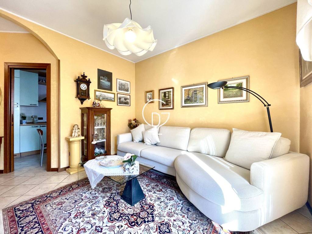 Appartamento a Desenzano del garda in Via Tito Speri - Foto 3