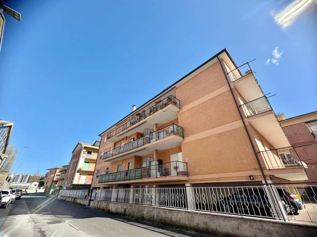 Appartamento a Rieti in Via Greccio, 4 - Foto 2