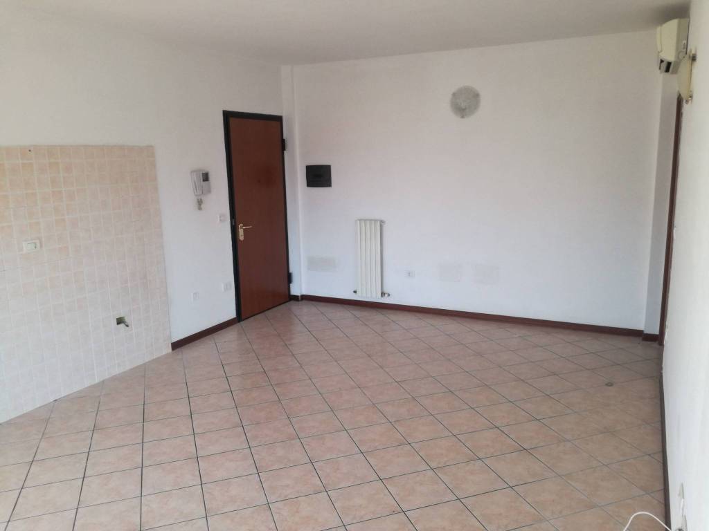 Appartamento a Cento in Via Ludovico Ariosto - Foto 5