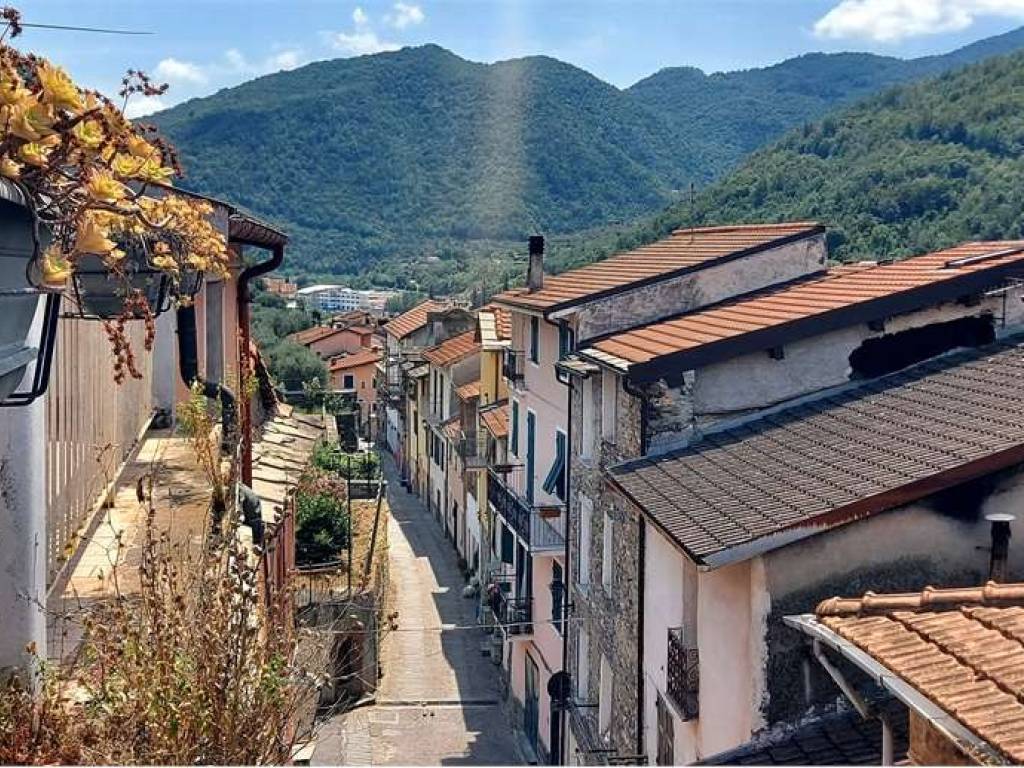 Casa indipendente a Pieve di teco in Via De Filippi, 57 - Foto 2