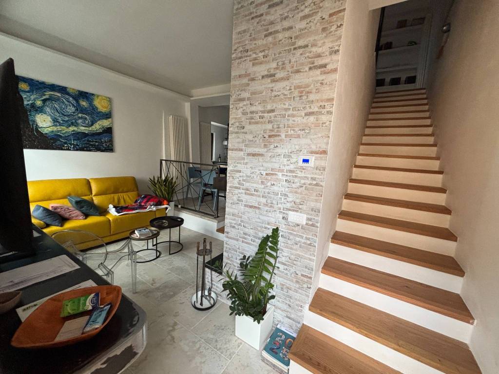 Casa indipendente a Castelraimondo - Foto 2