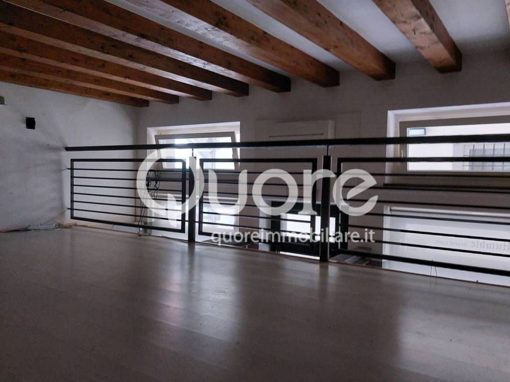 Immobile a Udine in piazza San Giacomo - Foto 2