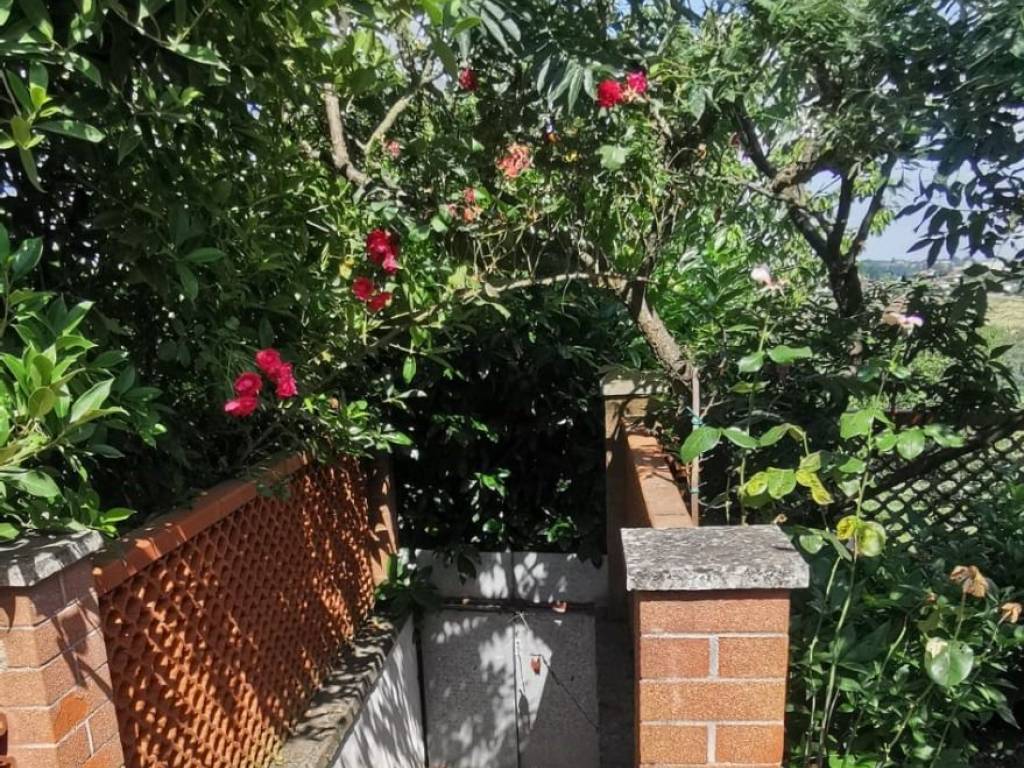 Villa a Montiglio monferrato in Frazione Rocca, 46 - Foto 2