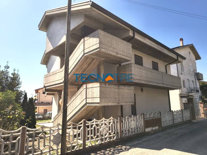 Villa a Giulianova in Via Enrico Fermi, 5 - Foto 3