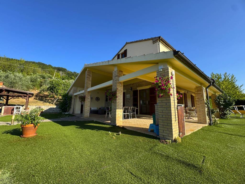 Villa a Fermo in SP 206 - Foto 5
