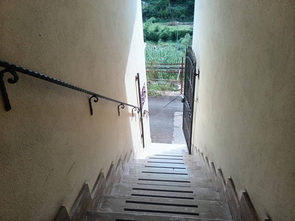 Appartamento a Valmontone in Via della Tota, 59 - Foto 2