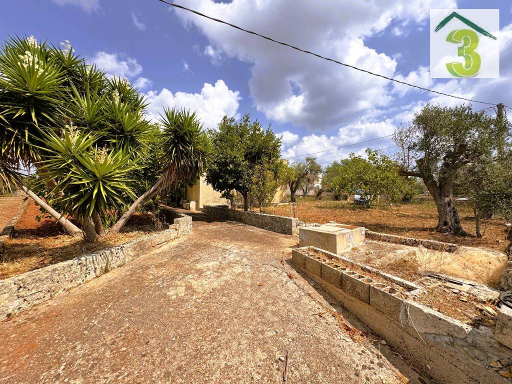 Casa indipendente a Tricase in Strada Comunale Vecchia Serra del Porto - Foto 3