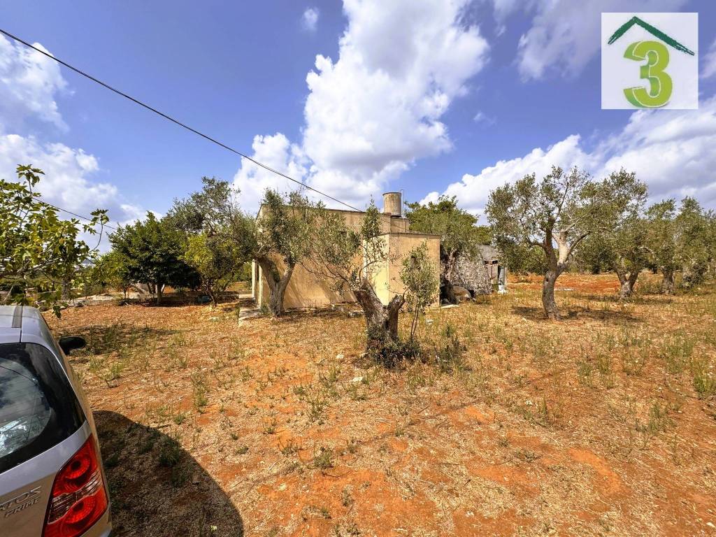 Casa indipendente a Tricase in Strada Comunale Vecchia Serra del Porto - Foto 4