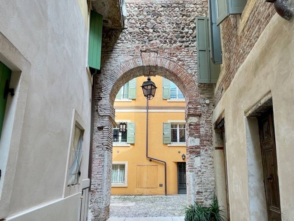 Appartamento a Verona in Vicolo Cavalletto, 6 - Foto 4