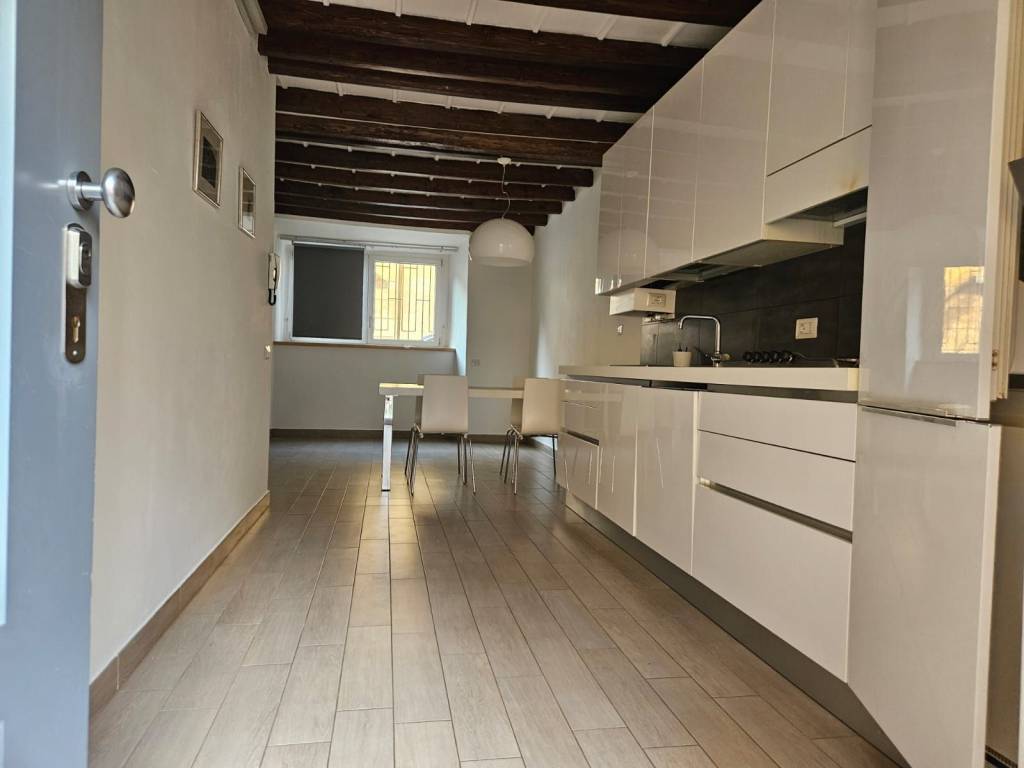 Appartamento a Como in Via Borgo Vico, 16 - Foto 3