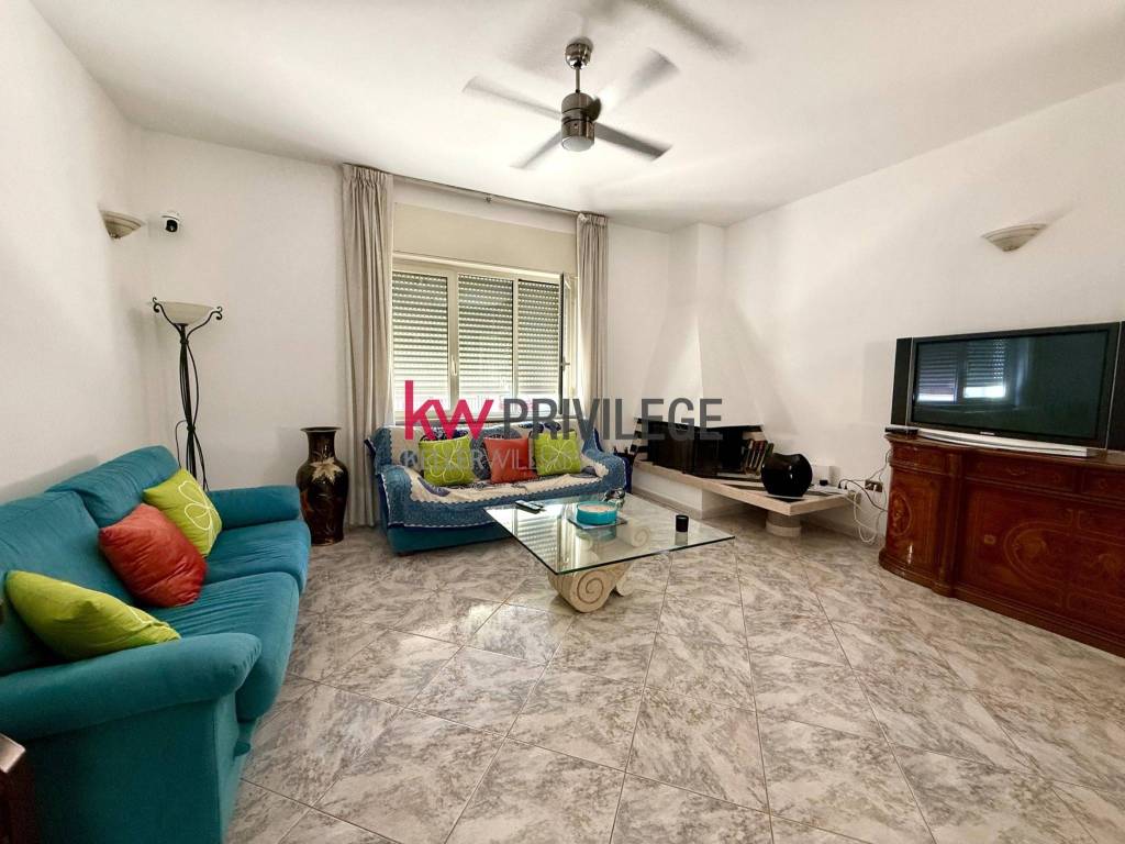 Casa indipendente a Parabita in Via Gaetano Vinci - Foto 4
