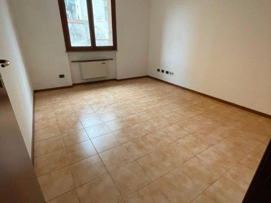 Appartamento a Cremona in Via Dante - Foto 3