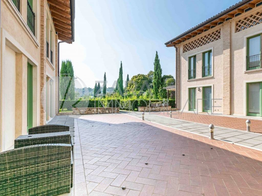Appartamento a San felice del benaco in Via Fontana Vecchia, 2 - Foto 3