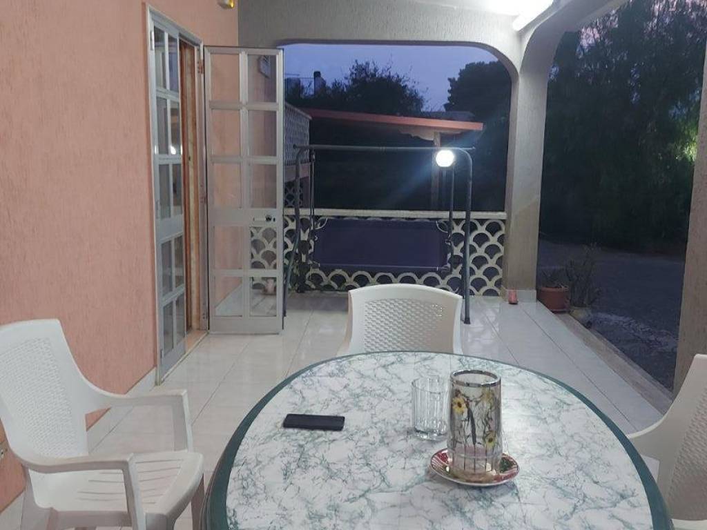 Villa a Pulsano in Via G. Licomati, 13 - Foto 4