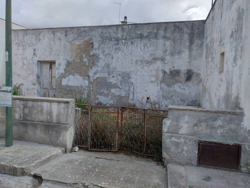 Appartamento a Guagnano in Via Alcide De Gasperi, 32 - Foto 2