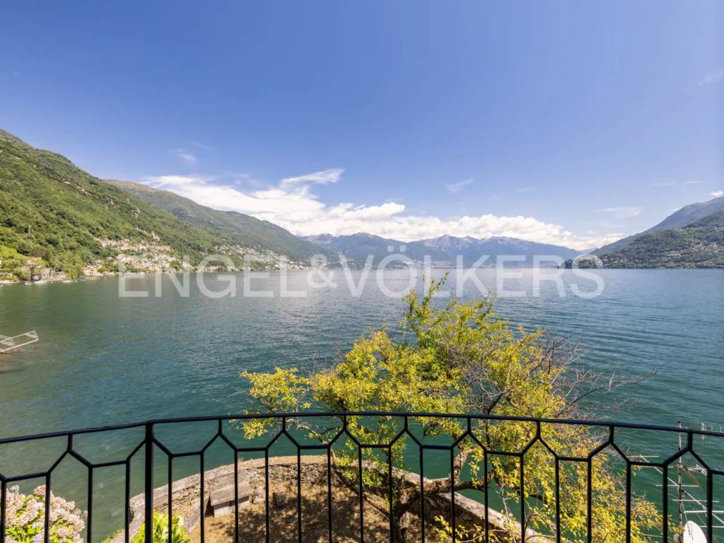 Villa a Cannobio in Strada Statale del Lago Maggiore - Foto 2