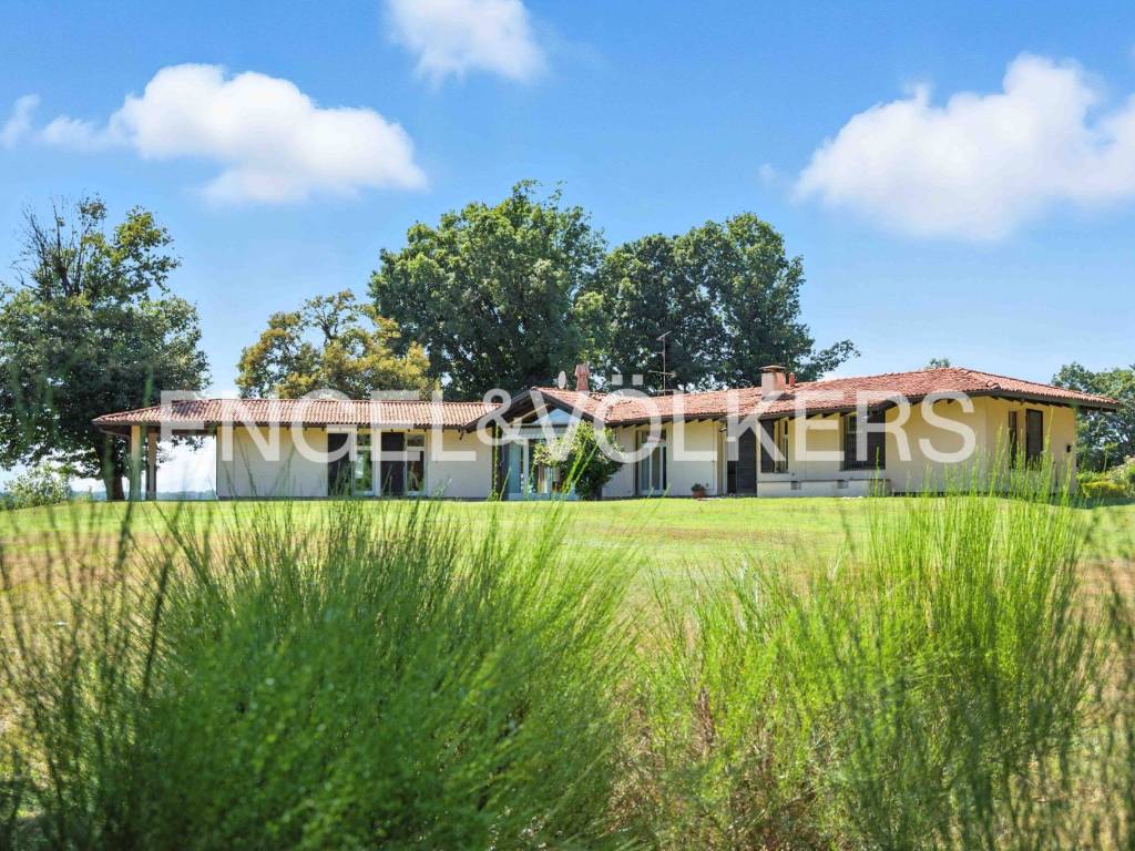Villa a Somma lombardo in Via Belvedere, 48 - Foto 2