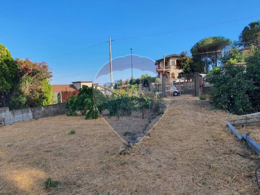 Terreno a Pedara in VIA ACICASTELLO, 14 - Foto 3