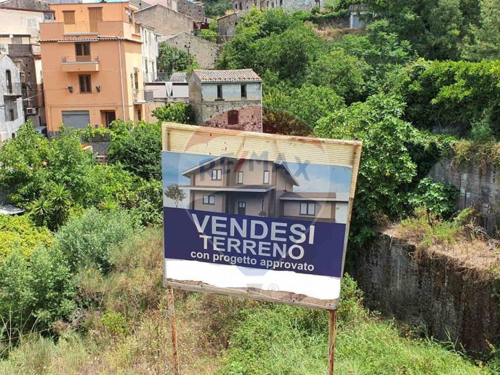 Terreno a Castiglione di sicilia in VIA GUGLIELMO MARCONI - Foto 5