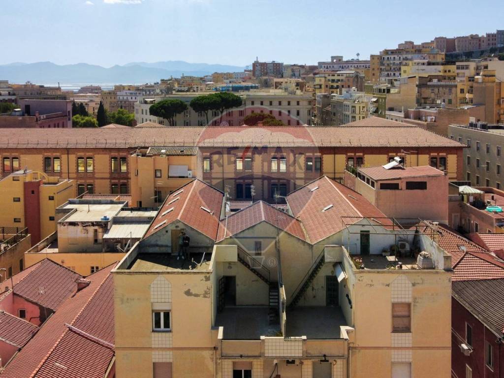 Attico / mansarda a Cagliari in Via Ada Negri, 7 - Foto 2