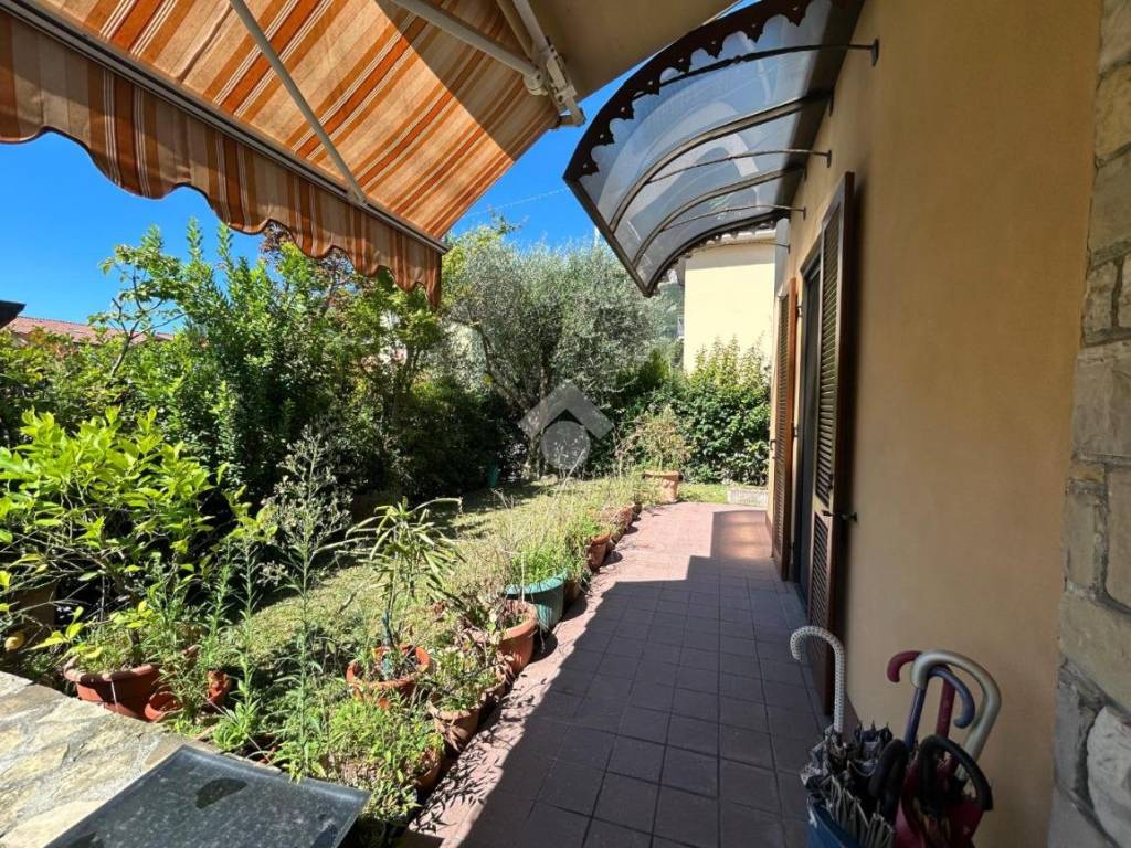 Villa a Costa volpino in Via Bosca Del Pomo, 1 - Foto 3