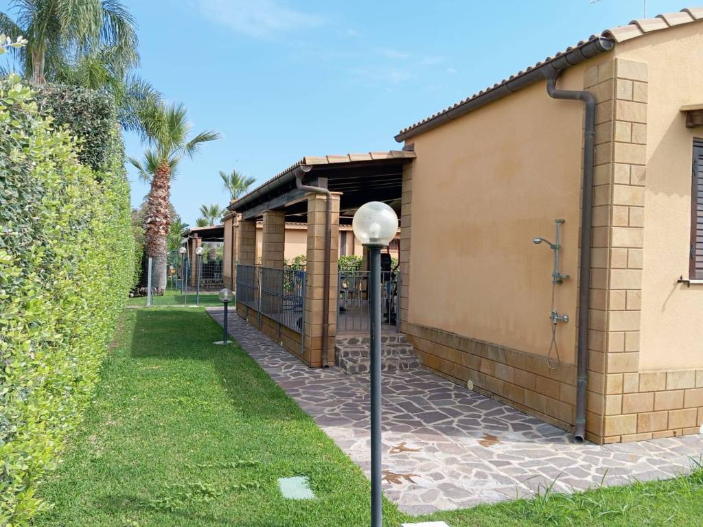 Villa a Campofelice di roccella in Via Alliata - Foto 2