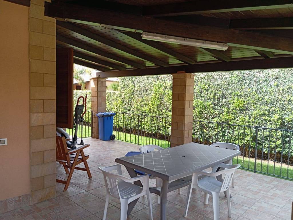 Villa a Campofelice di roccella in Via Alliata - Foto 3