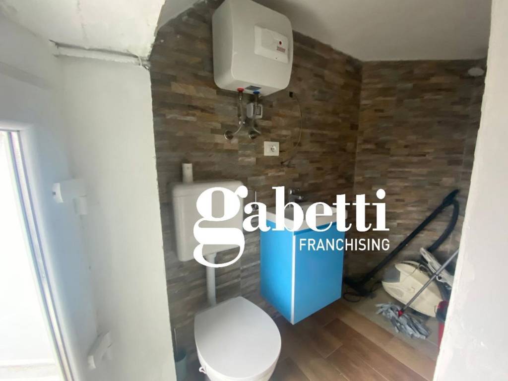Appartamento a Asti in VIA ZANGRANDI, 21 - Foto 2