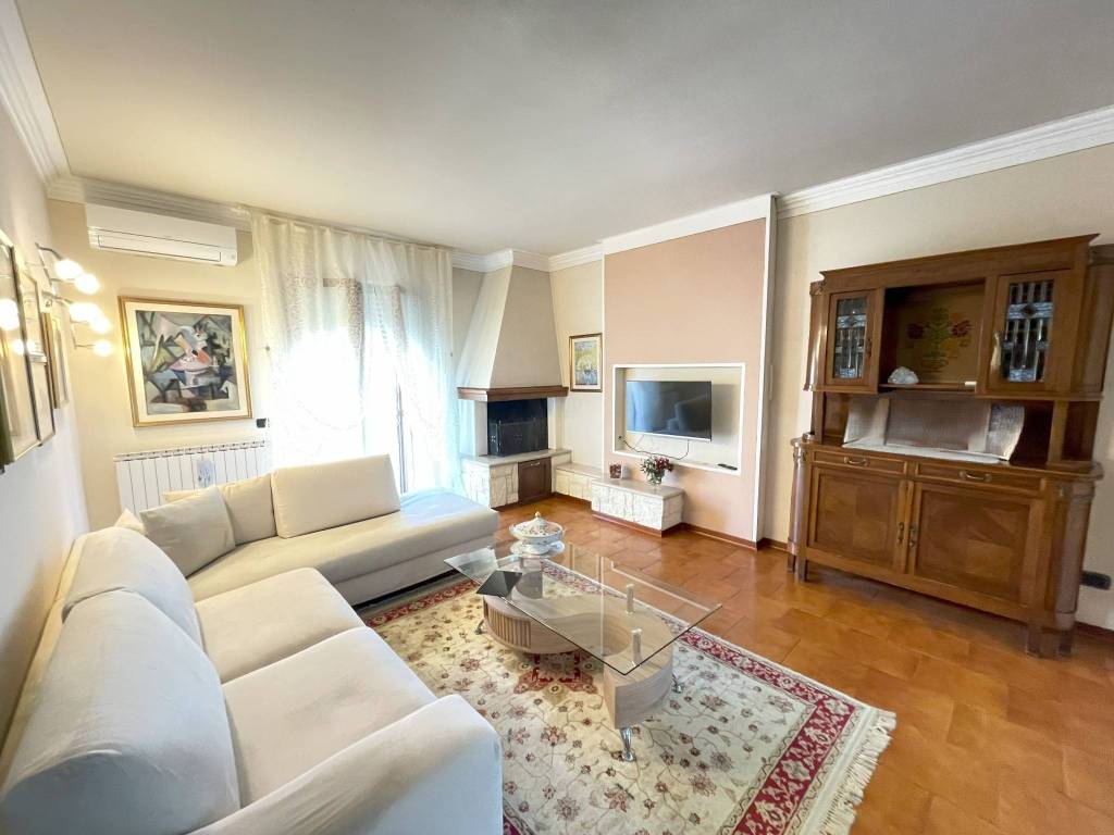 Appartamento a Castegnato in Via Giuseppe Garibaldi - Foto 2