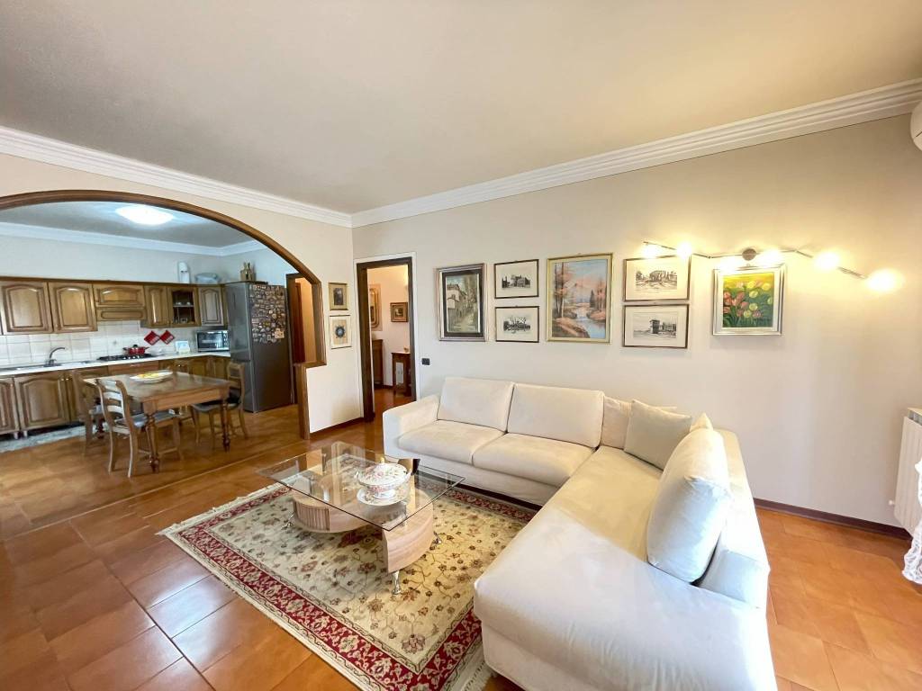 Appartamento a Castegnato in Via Giuseppe Garibaldi - Foto 4