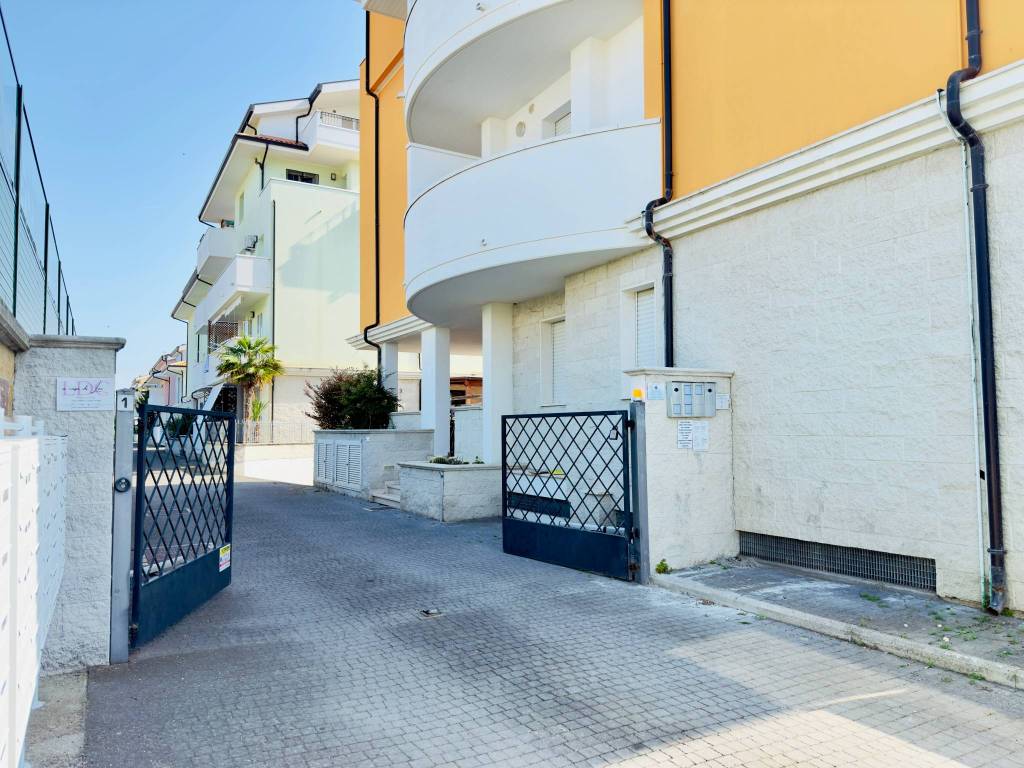 Appartamento a Tortoreto in Via G. Mazzini - Foto 2