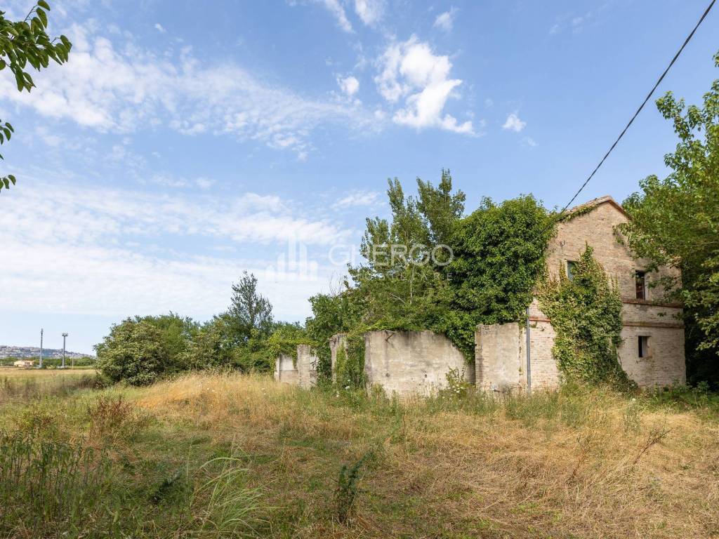 Rustico / casale a Osimo in Via Fratte - Foto 4