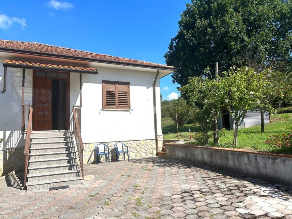 Villa a Santo stefano del sole in Via Casino - Foto 2