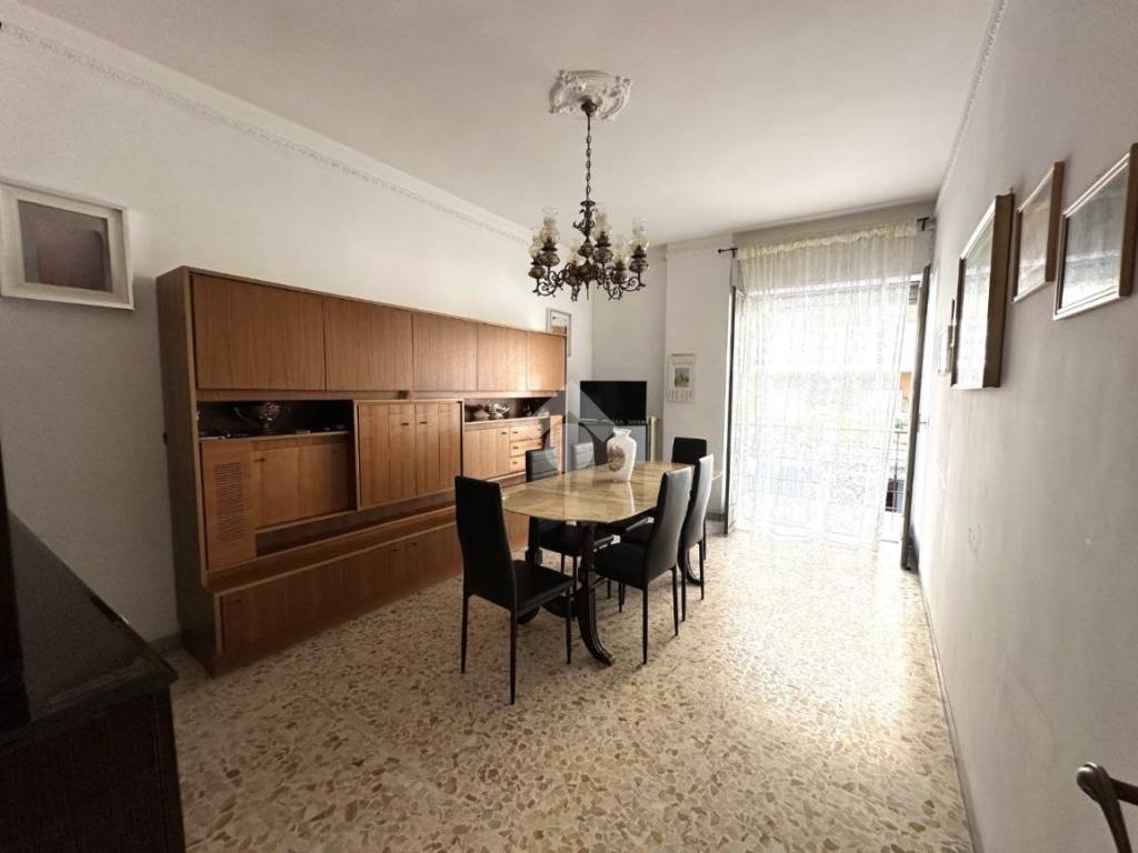 Appartamento a Canosa di puglia in Via Giovanni Bovio, 69 - Foto 4